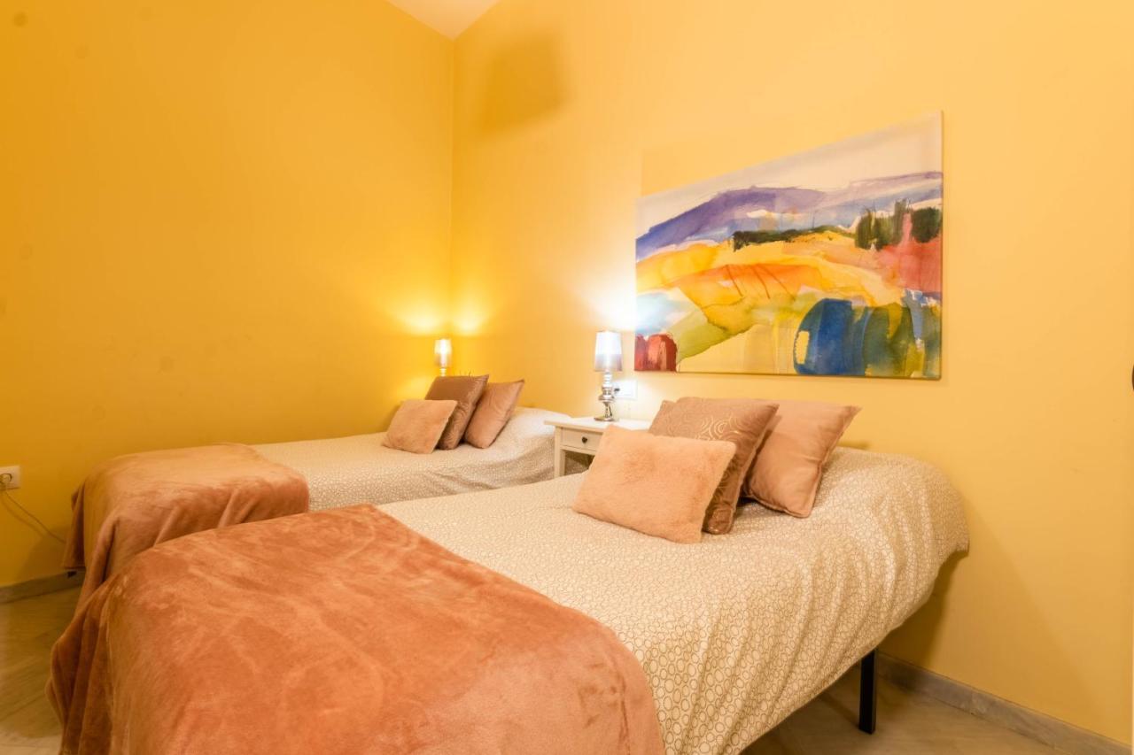Apartamento Dux Veragua Centro Sevilla Exterior photo